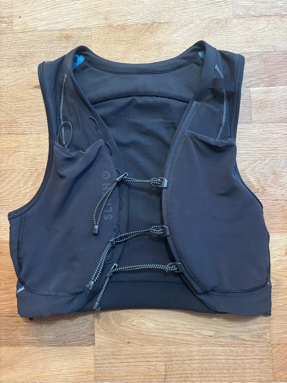Lululemon Women’s Fast and Free Running Vest x SLNSH collaboration